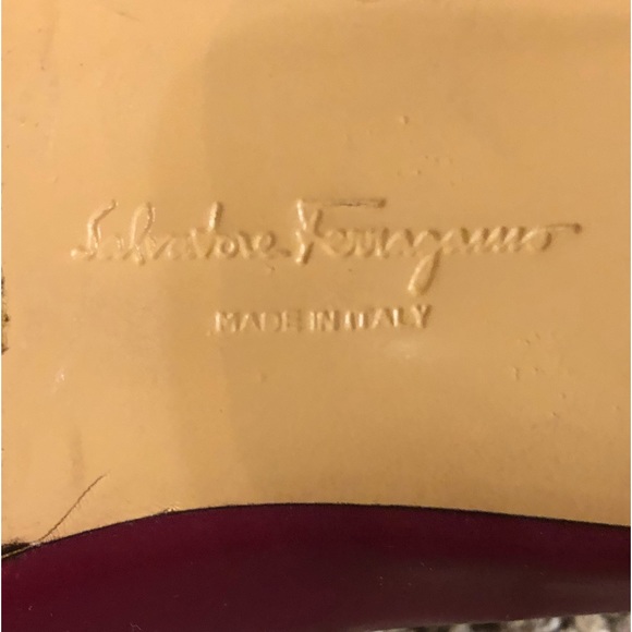 Like-new FERRAGAMO Varina Ballet Flats - Picture 11 of 14